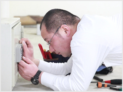 虹彩認証式金庫